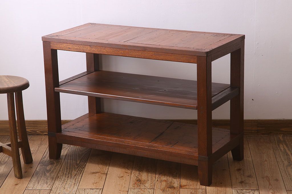 アンティーク家具　脚付き　和製アンティーク　古い木製のシンプルなラック(飾り棚)