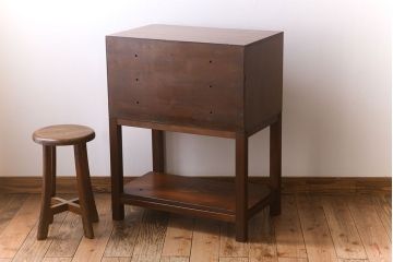 アンティーク家具　ネームプレート付き!　イギリスアンティーク　古い木製の脚付きドロワー(引き出し)(1)