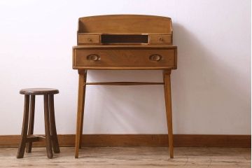 ヴィンテージ家具　イギリス　ERCOL(アーコール)　ビンテージ　サイドデスク