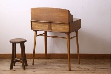 ヴィンテージ家具　イギリス　ERCOL(アーコール)　ビンテージ　サイドデスク