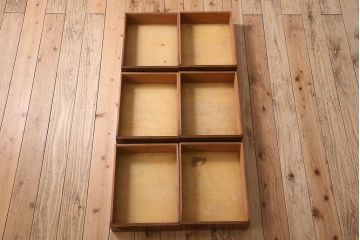 アンティーク家具　ネームプレート付き!　イギリスアンティーク　古い木製の脚付きドロワー(引き出し)(2)