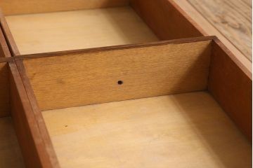 アンティーク家具　ネームプレート付き!　イギリスアンティーク　古い木製の脚付きドロワー(引き出し)(2)