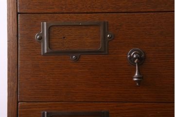 アンティーク家具　ネームプレート付き!　イギリスアンティーク　古い木製の脚付きドロワー(引き出し)(2)