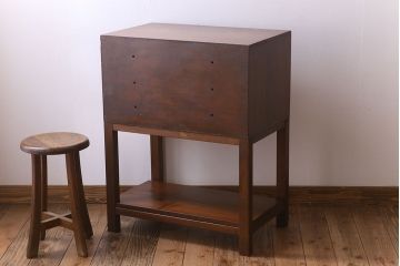 アンティーク家具　ネームプレート付き!　イギリスアンティーク　古い木製の脚付きドロワー(引き出し)(2)