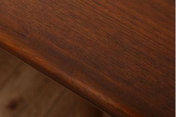 ヴィンテージ家具　北欧ビンテージ　デンマーク製　チーク材のコーヒーテーブル(センターテーブル)