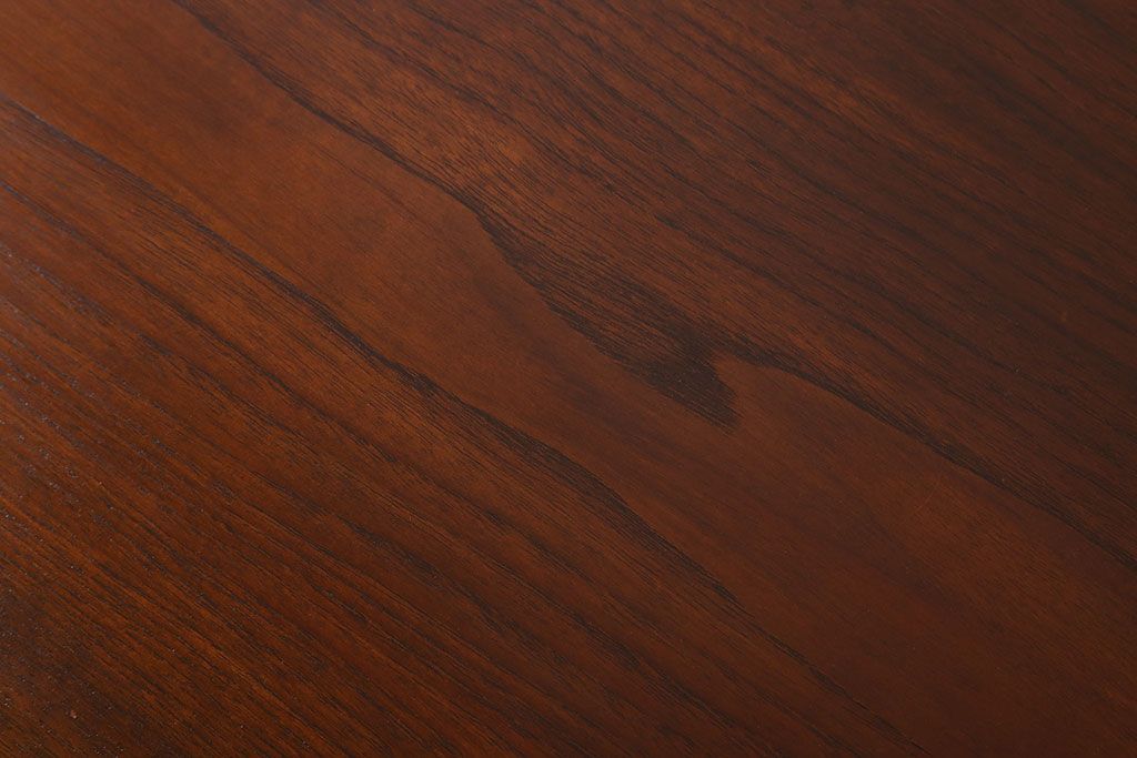 ヴィンテージ家具　北欧ビンテージ　デンマーク製　チーク材のコーヒーテーブル(センターテーブル)