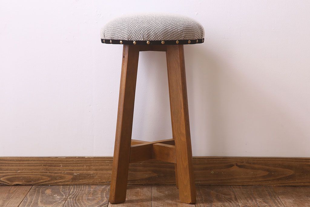 アンティーク家具　古いブナ材製のクッション座面丸スツール(椅子、チェア)(3)