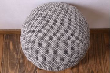 アンティーク家具　古いブナ材製のクッション座面丸スツール(椅子、チェア)(3)