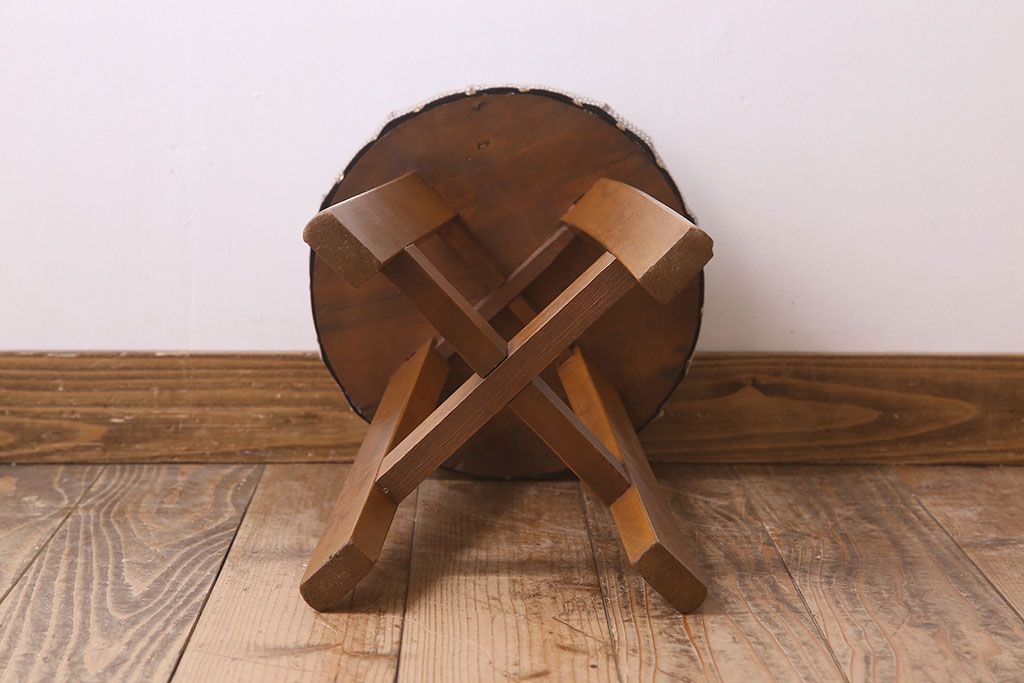 アンティーク家具　古いブナ材製のクッション座面丸スツール(椅子、チェア)(3)