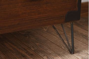 アンティーク家具　総桐材　和製アンティーク　鉄脚付き!シンプルな古い木の時代箪笥ローボード(1)