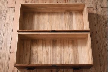 アンティーク家具　総桐材　和製アンティーク　鉄脚付き!シンプルな古い木の時代箪笥ローボード(2)