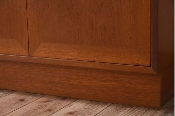 ヴィンテージ家具　G-PLAN(ジープラン)　北欧ビンテージ　チーク材　サイドキャビネット(2)