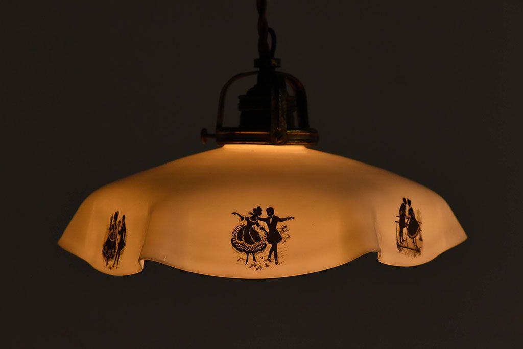 フランスアンティーク　レトロなデザインのペンダントライト(2)