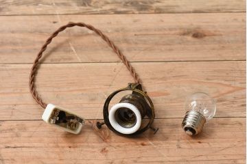 フランスアンティーク　レトロなデザインのペンダントライト(2)