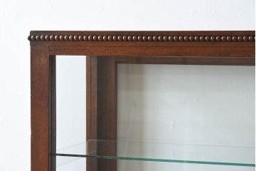 アンティーク家具　脚付き!小ぶりな木製アンティークガラスケース(ショーケース)(2)