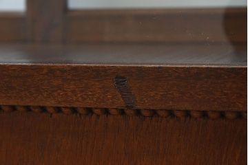 アンティーク家具　脚付き!小ぶりな木製アンティークガラスケース(ショーケース)(2)