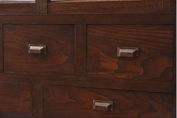 アンティーク家具　脚付き!小ぶりな木製アンティークガラスケース(ショーケース)(2)