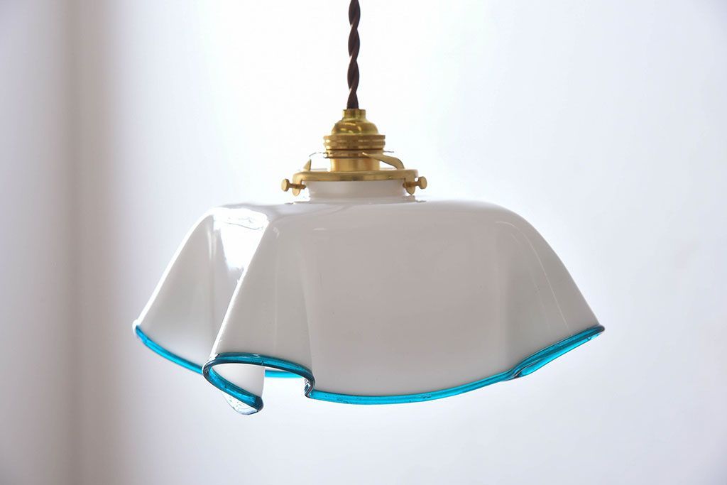 イギリスアンティーク 上品なフリルシェードのペンダントライト(天井照明)(2)