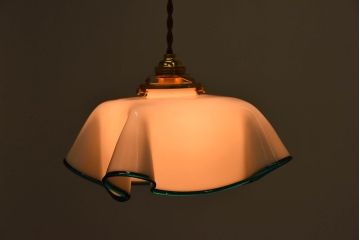 イギリスアンティーク 上品なフリルシェードのペンダントライト(天井照明)(2)