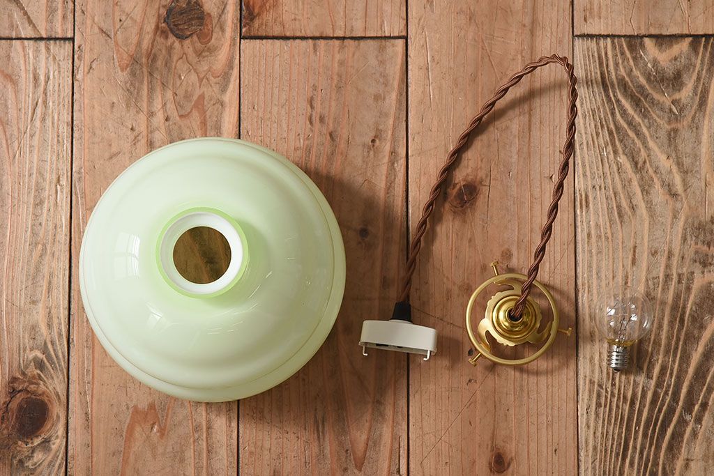 フランスアンティーク　被せガラスシェードのペンダントライト(天井照明)