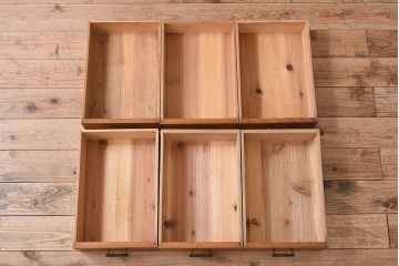 アンティーク家具　三尺　ダイヤガラス引き戸!前檜材製　古い木のアンティーク収納棚(水屋箪笥)