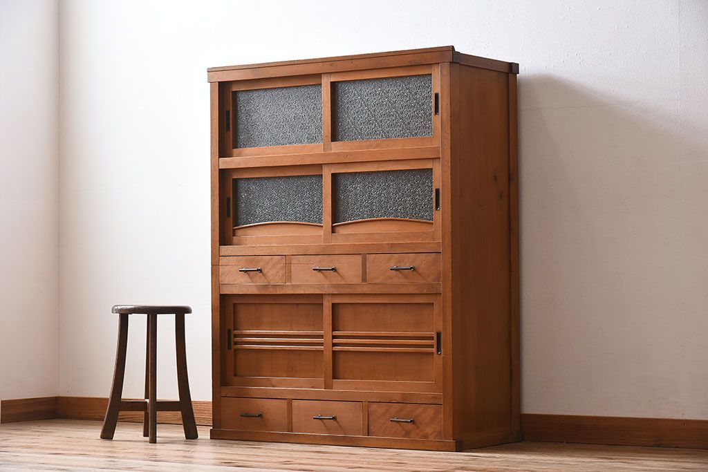 アンティーク家具　三尺　ダイヤガラス引き戸!前檜材製　古い木のアンティーク収納棚(水屋箪笥)