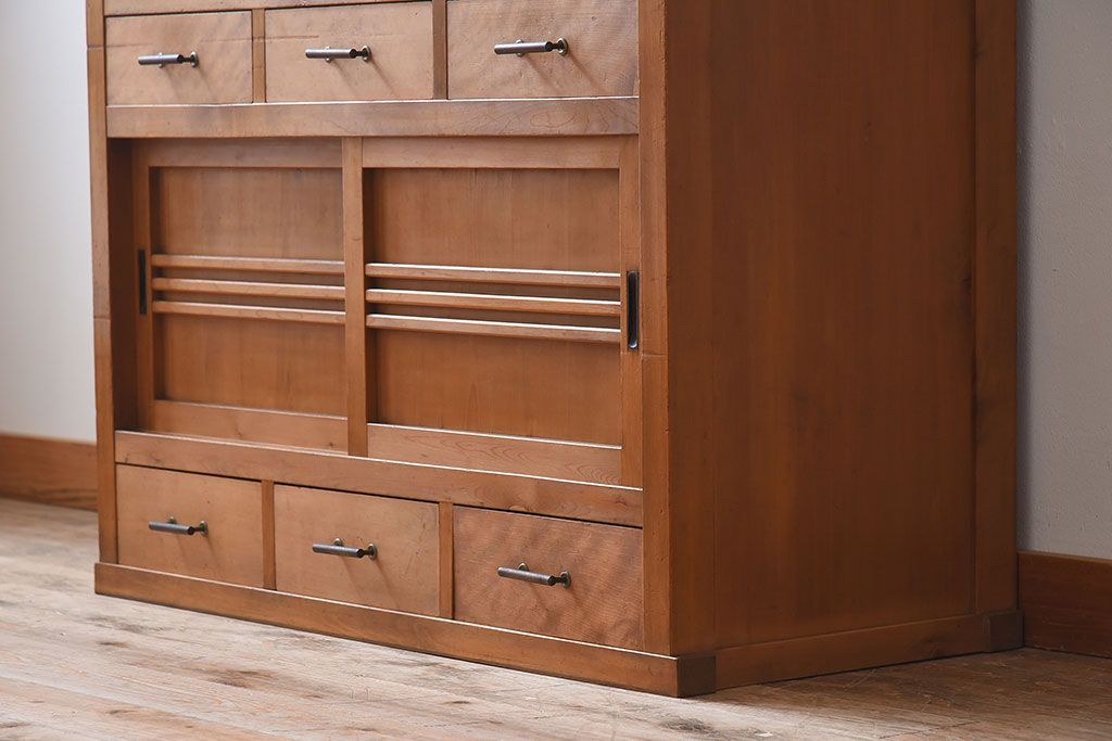 アンティーク家具　三尺　ダイヤガラス引き戸!前檜材製　古い木のアンティーク収納棚(水屋箪笥)