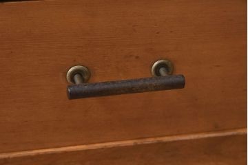 アンティーク家具　三尺　ダイヤガラス引き戸!前檜材製　古い木のアンティーク収納棚(水屋箪笥)