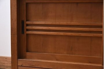 アンティーク家具　三尺　ダイヤガラス引き戸!前檜材製　古い木のアンティーク収納棚(水屋箪笥)