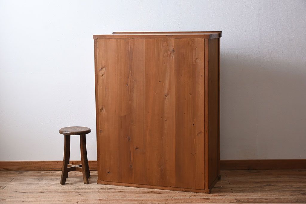 アンティーク家具　三尺　ダイヤガラス引き戸!前檜材製　古い木のアンティーク収納棚(水屋箪笥)