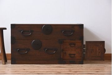 アンティーク家具　和製アンティーク　前面桐材!シンプルな丸金具の時代箪笥ローボード(衣装箪笥)(2)