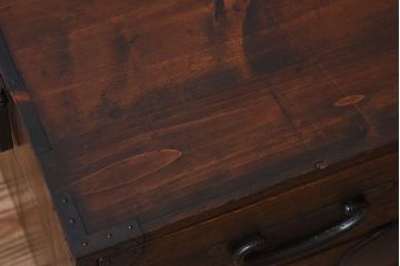 アンティーク家具　和製アンティーク　前面桐材!シンプルな丸金具の時代箪笥ローボード(衣装箪笥)(2)