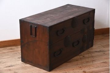 アンティーク家具　和製アンティーク　前面桐材!シンプルな丸金具の時代箪笥ローボード(衣装箪笥)(2)