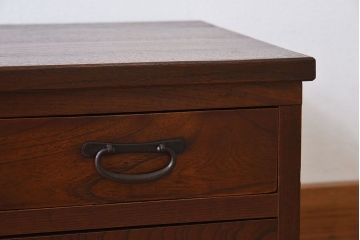 アンティーク家具　前面・側面欅材　高級品　古い木の和製アンティークローボード