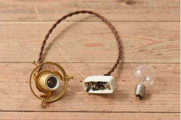 フランスアンティーク　上品なフリルシェードのペンダントライト(天井照明)(3)