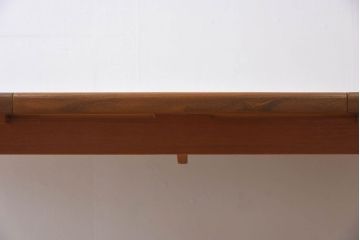 ヴィンテージ家具　北欧ビンテージ　ウォールナット材製　シンプルなエクステンションテーブル(1)