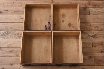 アンティーク家具　丸金具付き　和製アンティーク　前面欅材製の帳場箪笥