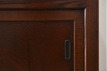 アンティーク家具　丸金具付き　和製アンティーク　前面欅材製の帳場箪笥