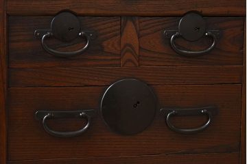 アンティーク家具　丸金具付き　和製アンティーク　前面欅材製の帳場箪笥