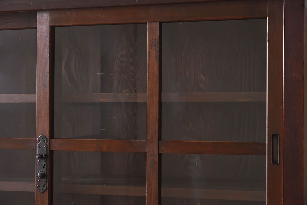 アンティーク家具　前面檜材製　和製アンティーク　ガラス引き戸!古い木の重ね収納棚