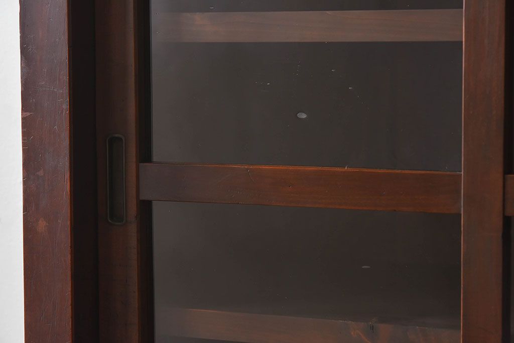 アンティーク家具　前面檜材製　和製アンティーク　ガラス引き戸!古い木の重ね収納棚