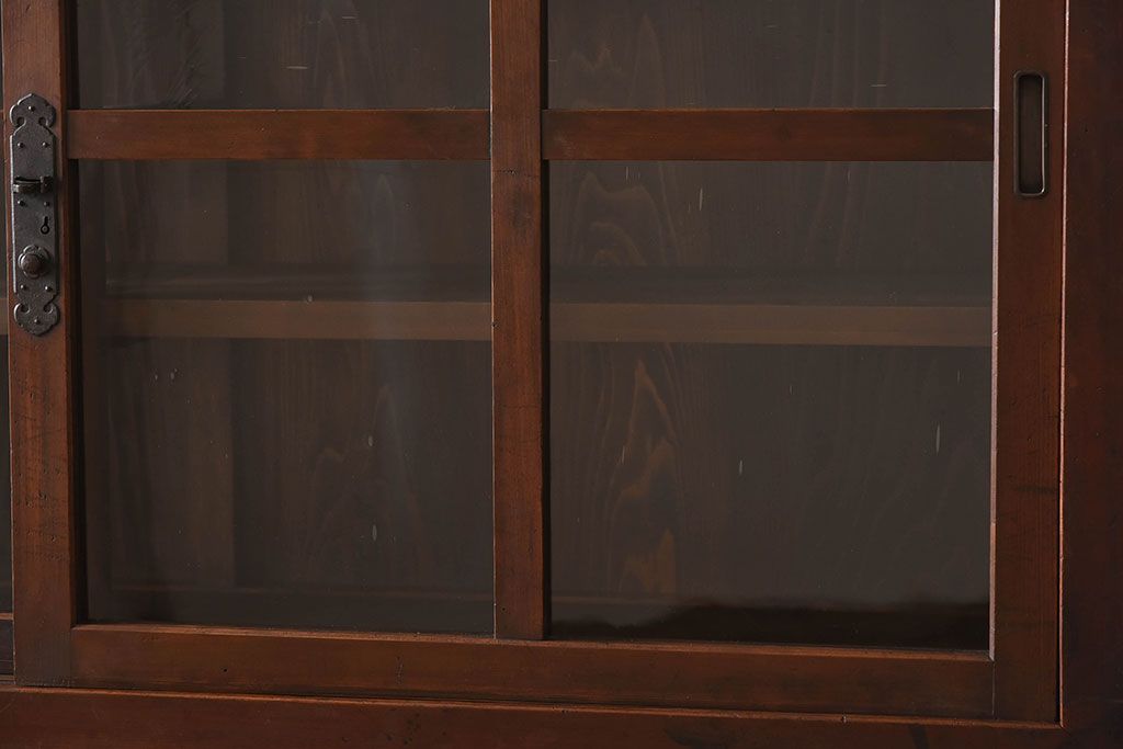 アンティーク家具　前面檜材製　和製アンティーク　ガラス引き戸!古い木の重ね収納棚