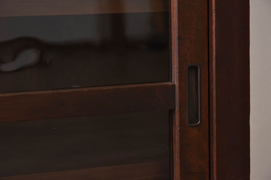 アンティーク家具　前面檜材製　和製アンティーク　ガラス引き戸!古い木の重ね収納棚