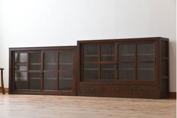 アンティーク家具　前面檜材製　和製アンティーク　ガラス引き戸!古い木の重ね収納棚