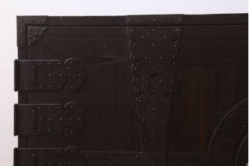 アンティーク家具　総桐材製　明治期!アンティークの観音箪笥ローボード(桐箪笥、桐たんす)