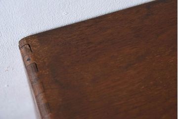 アンティーク家具　ネームプレート　ナラ材製のアンティーク小引き出し(2)