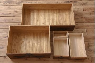 アンティーク家具　総桐材　和製アンティーク　上手物　二段重ね時代箪笥(衣装箪笥、桐箪笥、桐たんす)