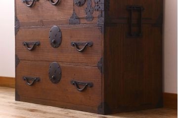 アンティーク家具　総桐材　和製アンティーク　上手物　二段重ね時代箪笥(衣装箪笥、桐箪笥、桐たんす)