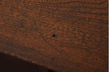 アンティーク家具　大正昭和期　古い栓材の小ぶりでシンプルなアンティーク収納棚