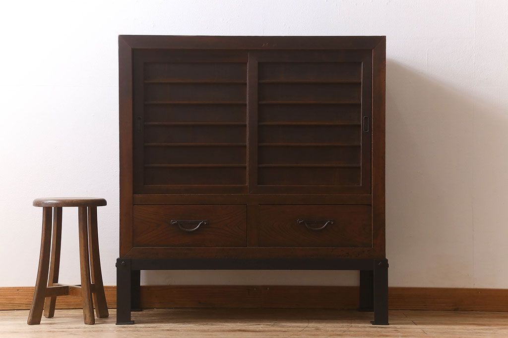 アンティーク家具　古民具・骨董　明治期　重厚な鉄脚付き!三尺　水屋箪笥サイドボード(3)